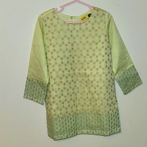 Embroidered  long sleeve line tunic size 5-6